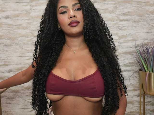 Nahomixjones live cam on BongaCams