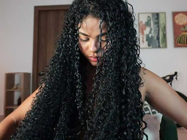 Nahomixjones live cam on BongaCams