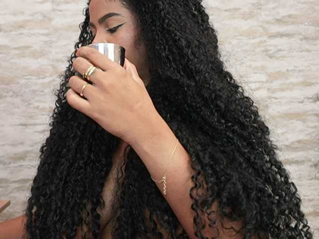 Nahomixjones live cam on BongaCams