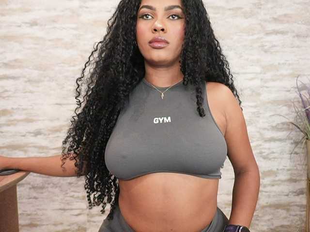 Nahomixjones live cam on BongaCams