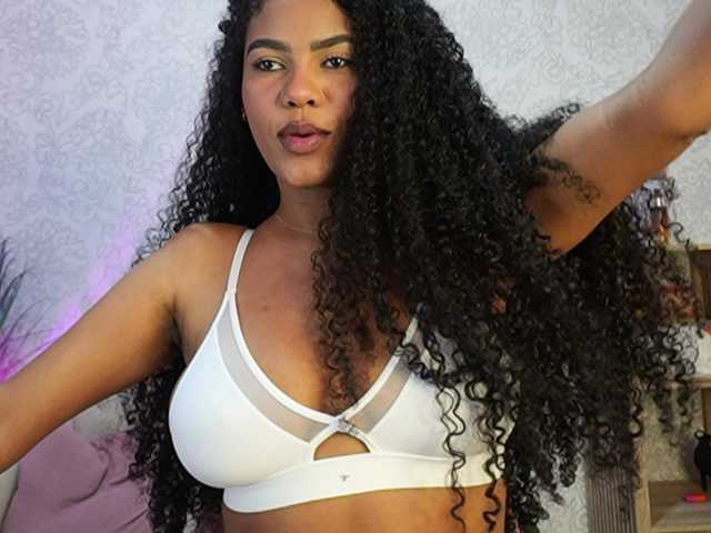 Nahomixjones's BongaCams show and profile
