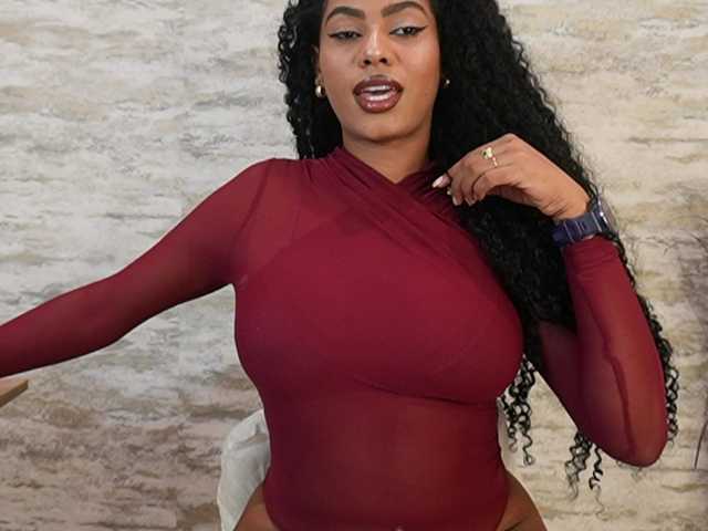 Nahomixjones live cam on BongaCams