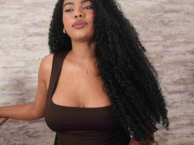 Nahomixjones live cam on BongaCams