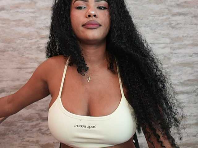 Nahomixjones live cam on BongaCams