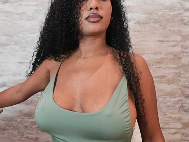 Nahomixjones Live Cam pe BongaCams