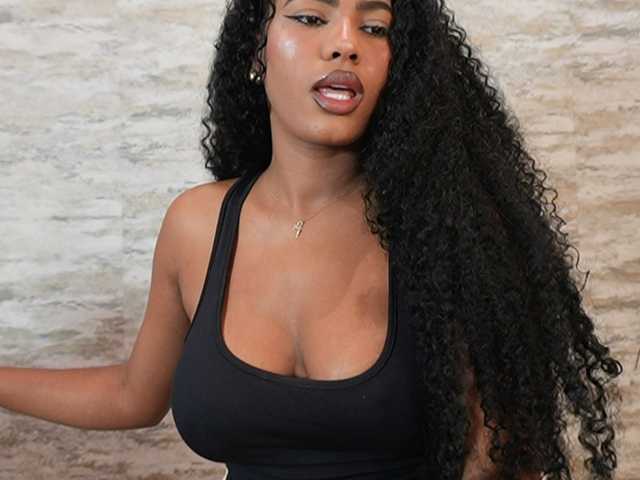 Nahomixjones live cam on BongaCams
