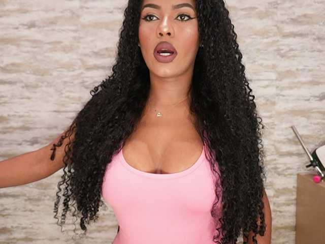 Nahomixjones live cam on BongaCams