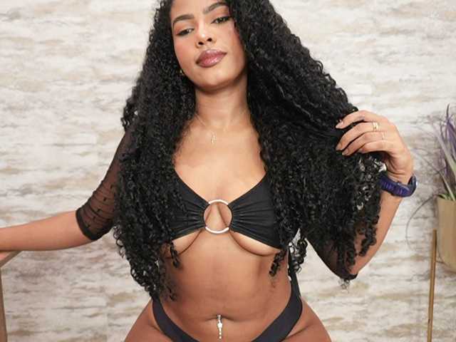Nahomixjones live cam on BongaCams