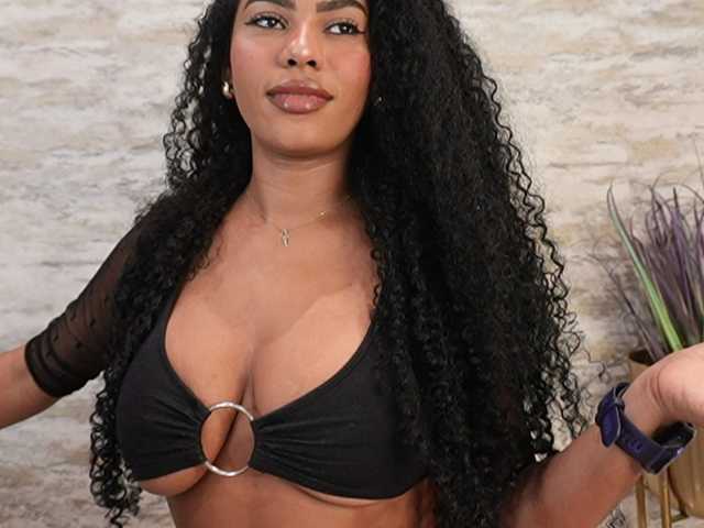 Nahomixjones live cam on BongaCams