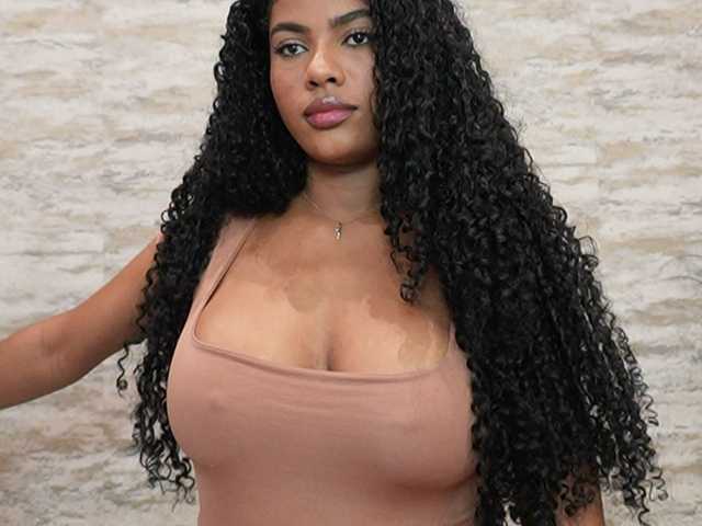 Nahomixjones live cam on BongaCams