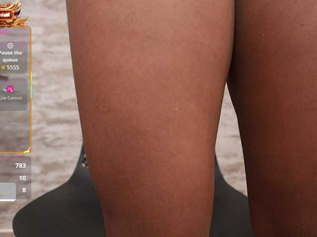 Nahomixjones live cam on BongaCams
