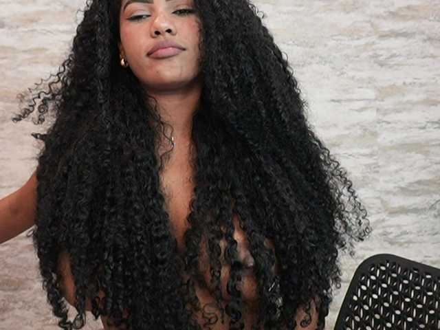 Nahomixjones live cam on BongaCams