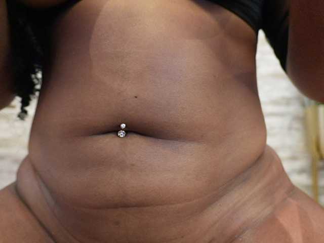 Nahomixjones live cam on BongaCams