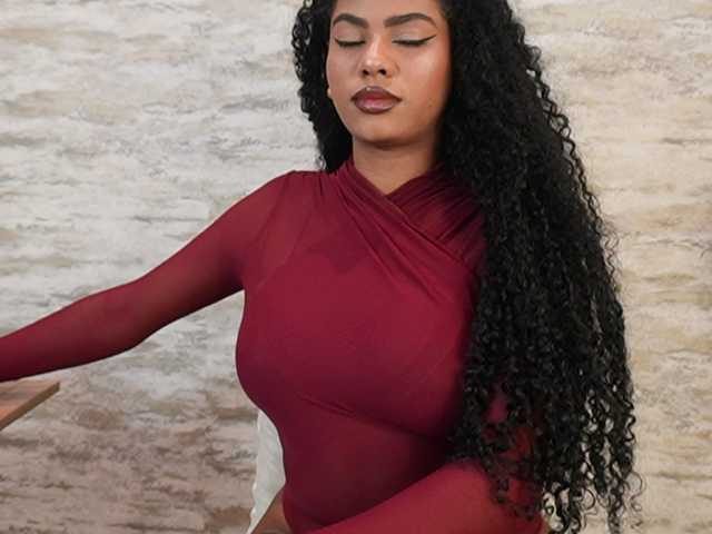 Nahomixjones live cam on BongaCams