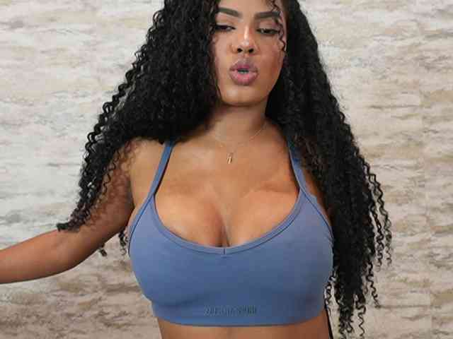 Nahomixjones webcam