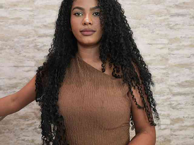 Nahomixjones Live Webcam on BongaCams