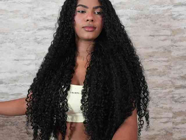 Modelo: Nahomixjones
