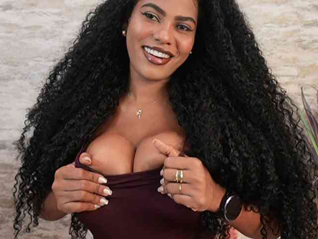 Nahomixjones webcam