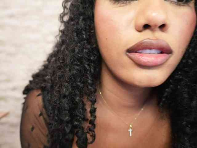 Nahomixjones webcam