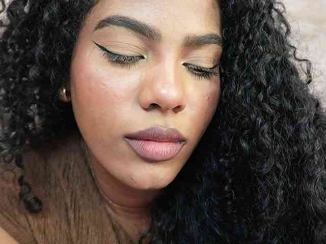 Nahomixjones webcam