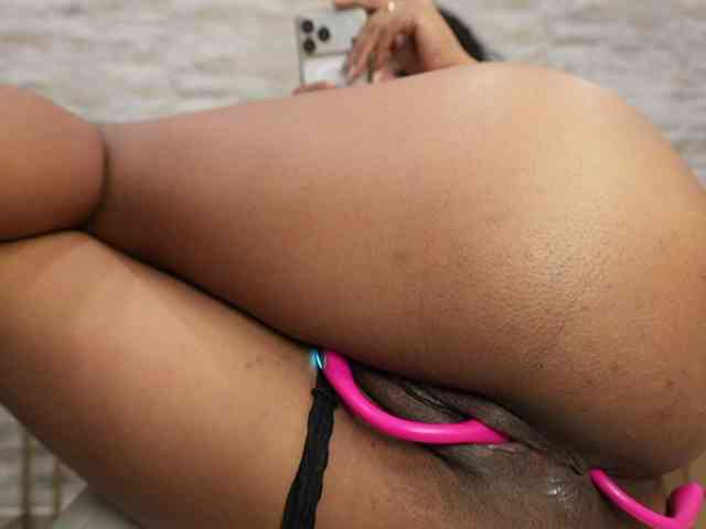 Nahomixjones webcam