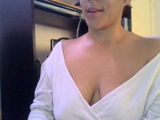Sofiabrunni — live female cam