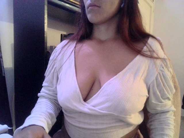 Sofiabrunni — live female cam