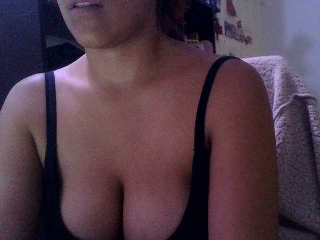 Sex chat gratuit in direct cu Sofiabrunni pe BongaCams
