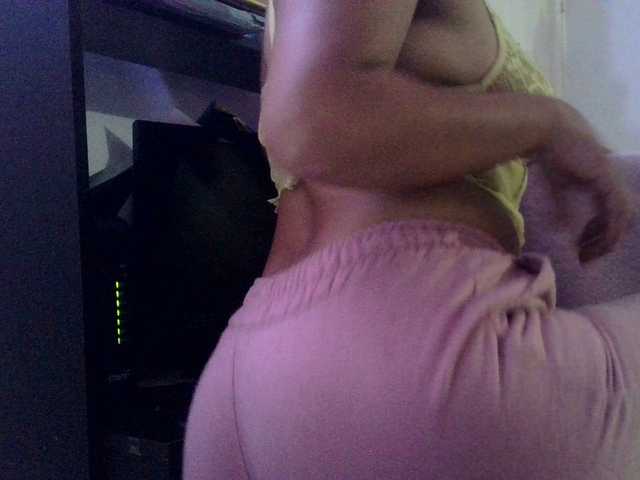 Sofiabrunni live cam on BongaCams