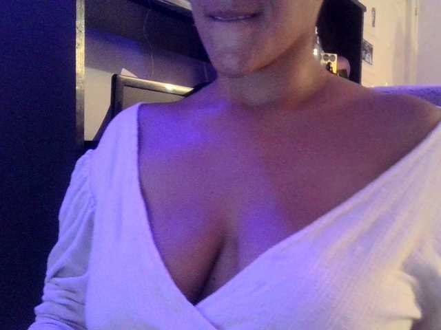 Sofiabrunni live webcam show