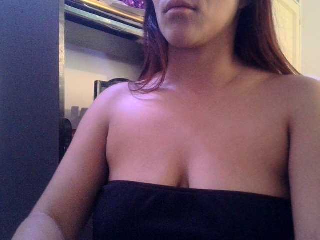 Sofiabrunni live cam on BongaCams