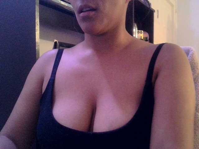 Sofiabrunni live webcam show