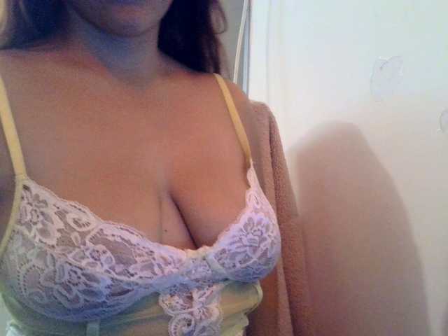 Sofiabrunni live cam on BongaCams