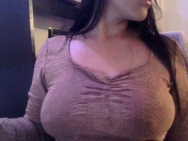 Sofiabrunni live webcam show