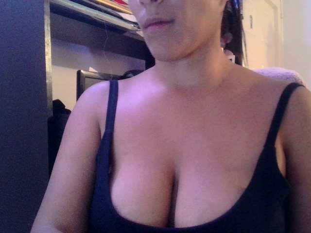 Sofiabrunni live cam on BongaCams