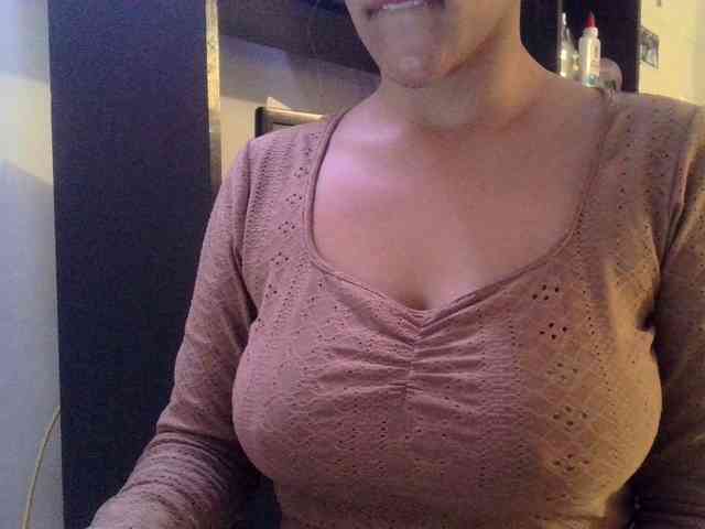 Sofiabrunni Live Webcam on BongaCams