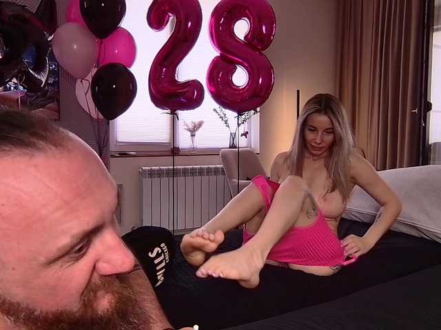 go to chat with NIKI7377