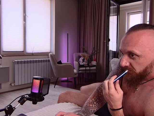 NIKI7377 webcam