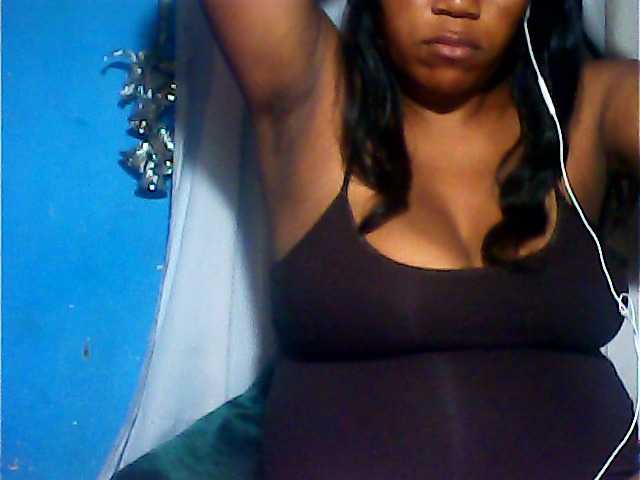 MIRANDAW's BongaCams show and profile