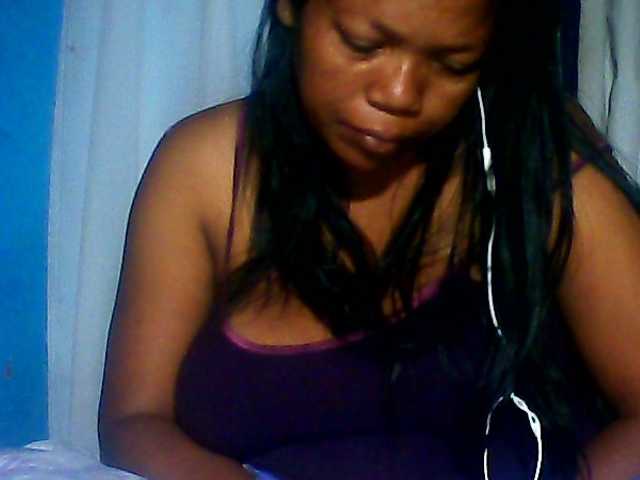 MIRANDAW live cam on BongaCams