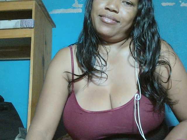 MIRANDAW live cam preview