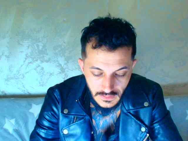 AndreiGLHF Live Webcam on BongaCams