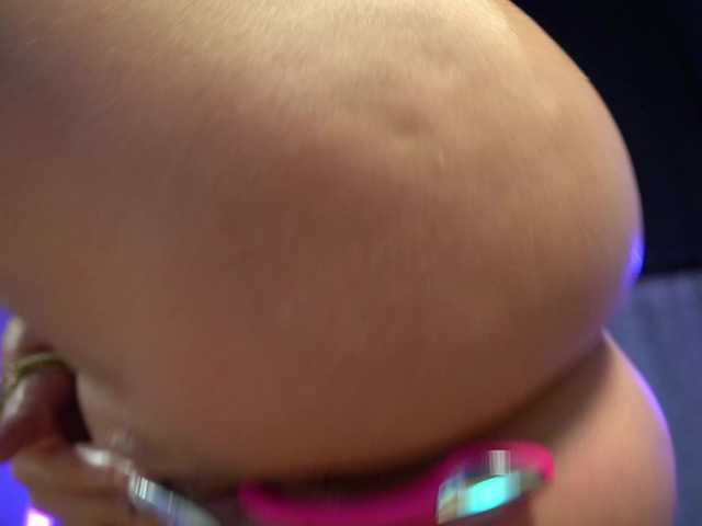 mandypeas live cam on BongaCams