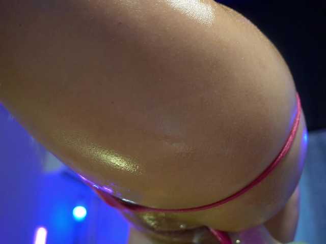mandypeas live cam on BongaCams