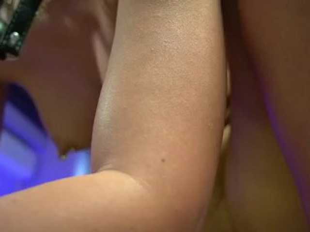 mandypeas live cam on BongaCams