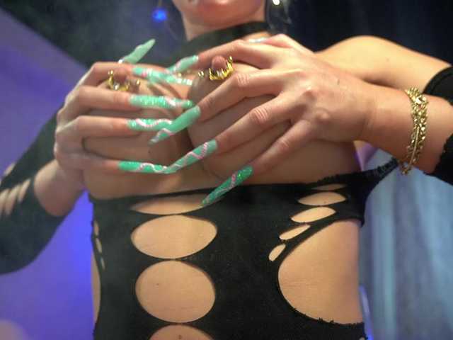 mandypeas live cam on BongaCams