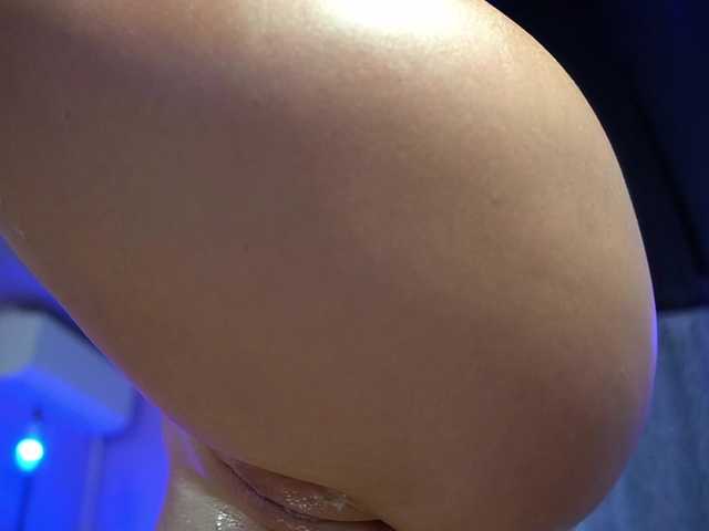 mandypeas live cam on BongaCams
