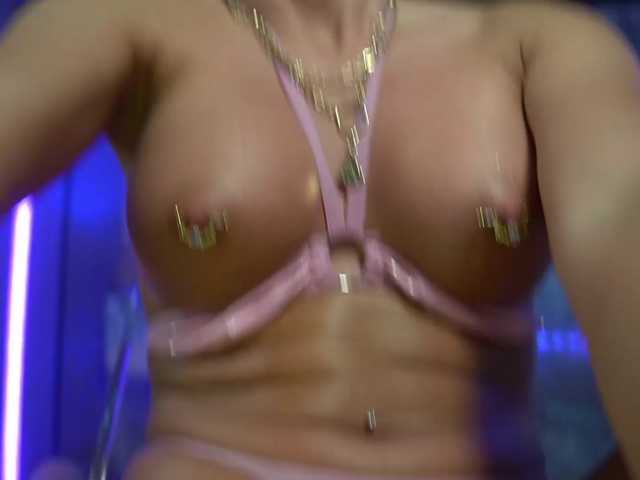 mandypeas live cam on BongaCams