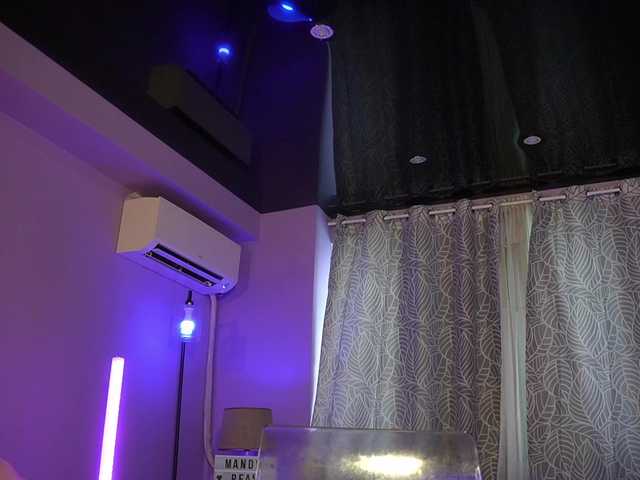 mandypeas live cam on BongaCams