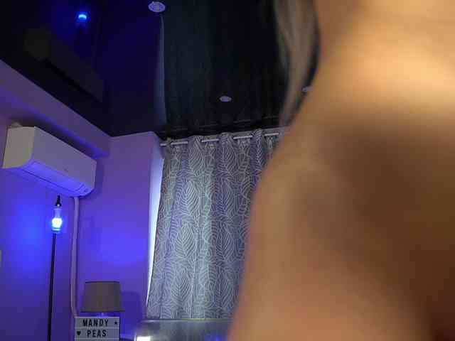MandyPeas webcam